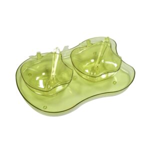 Serving set with apple-shaped bowl